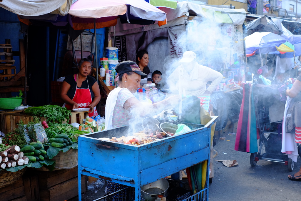 Mercado central de San Salvador, diciembre de 2016